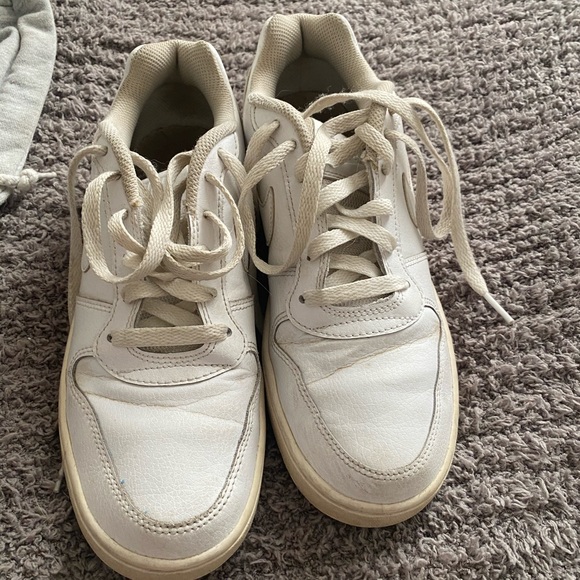 white nikes - Picture 3 of 5